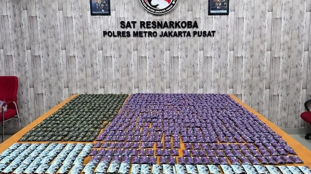 Polisi Tangkap 2 Pengedar Vape Narkoba di Jakbar, 858 Cartridge Disita