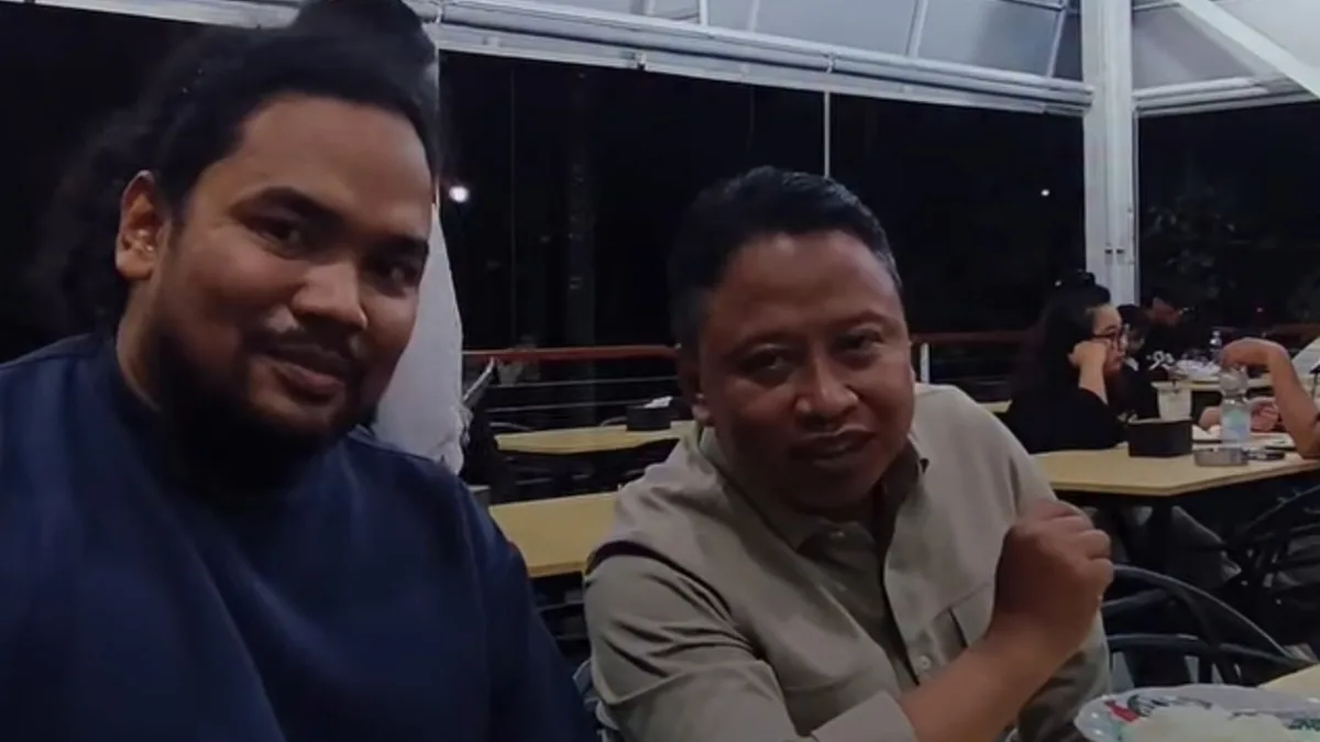 Geliatkan UMKM Kuliner Depok, Supian Suri Singgah di Warung Aceh Dom Tugu Jam